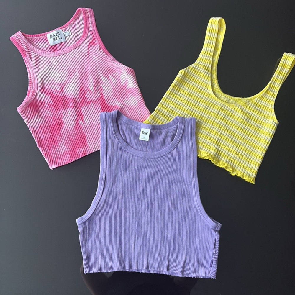Set of 3 Summer Tanks Cropped